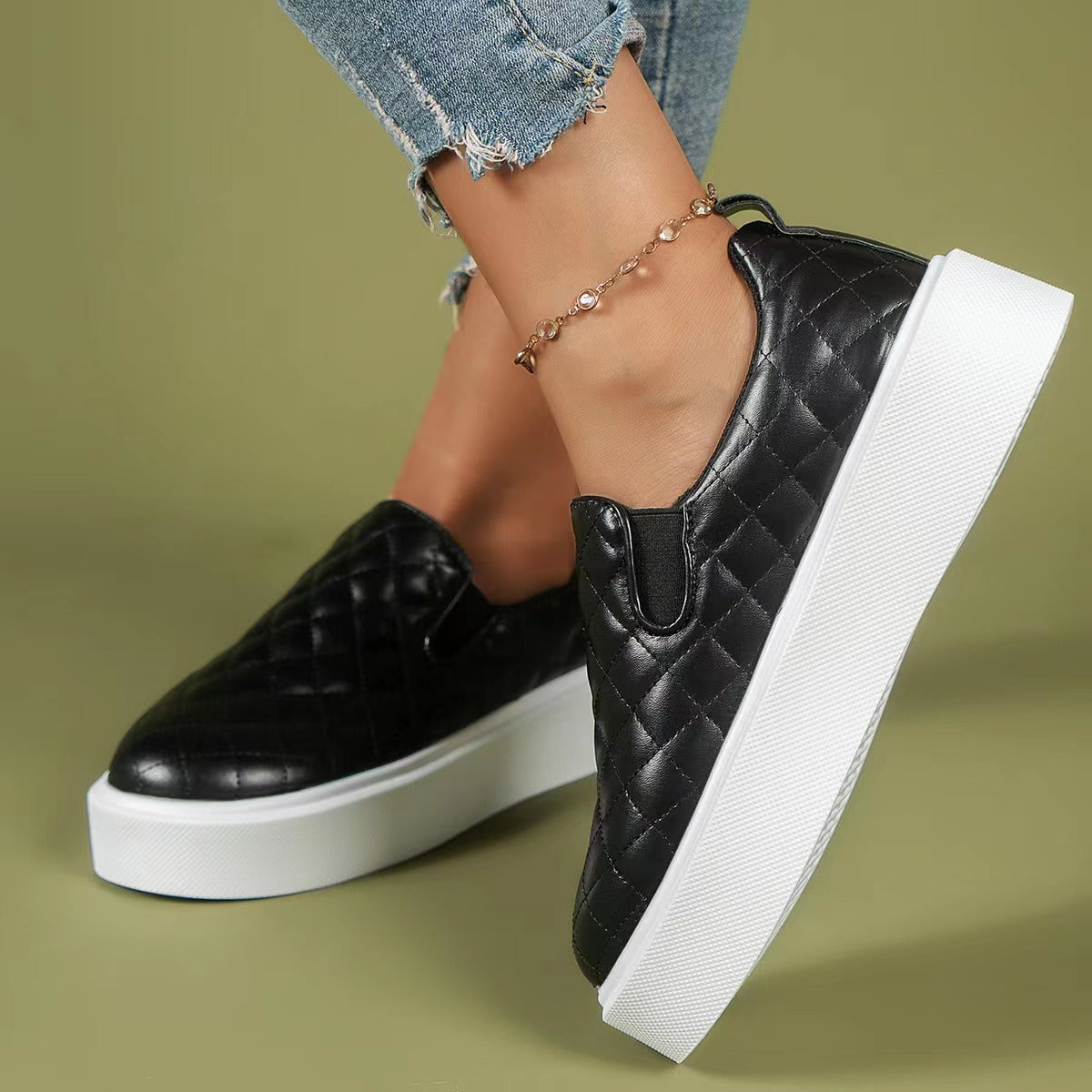 Flat Round Toe Low Heel Simple Solid Color Slip-on Shoes