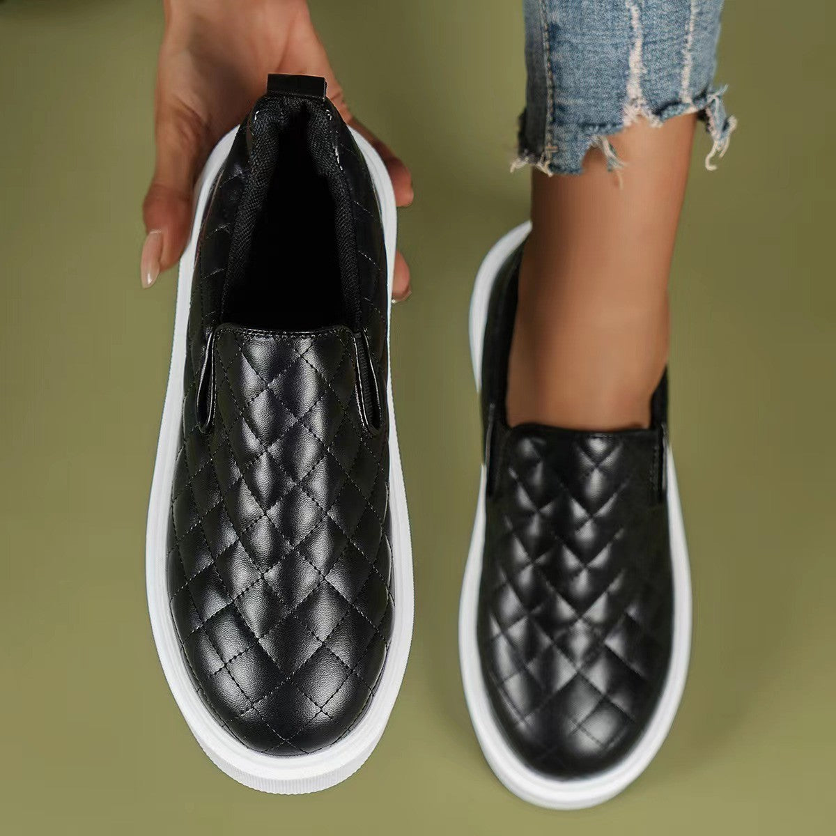 Flat Round Toe Low Heel Simple Solid Color Slip-on Shoes