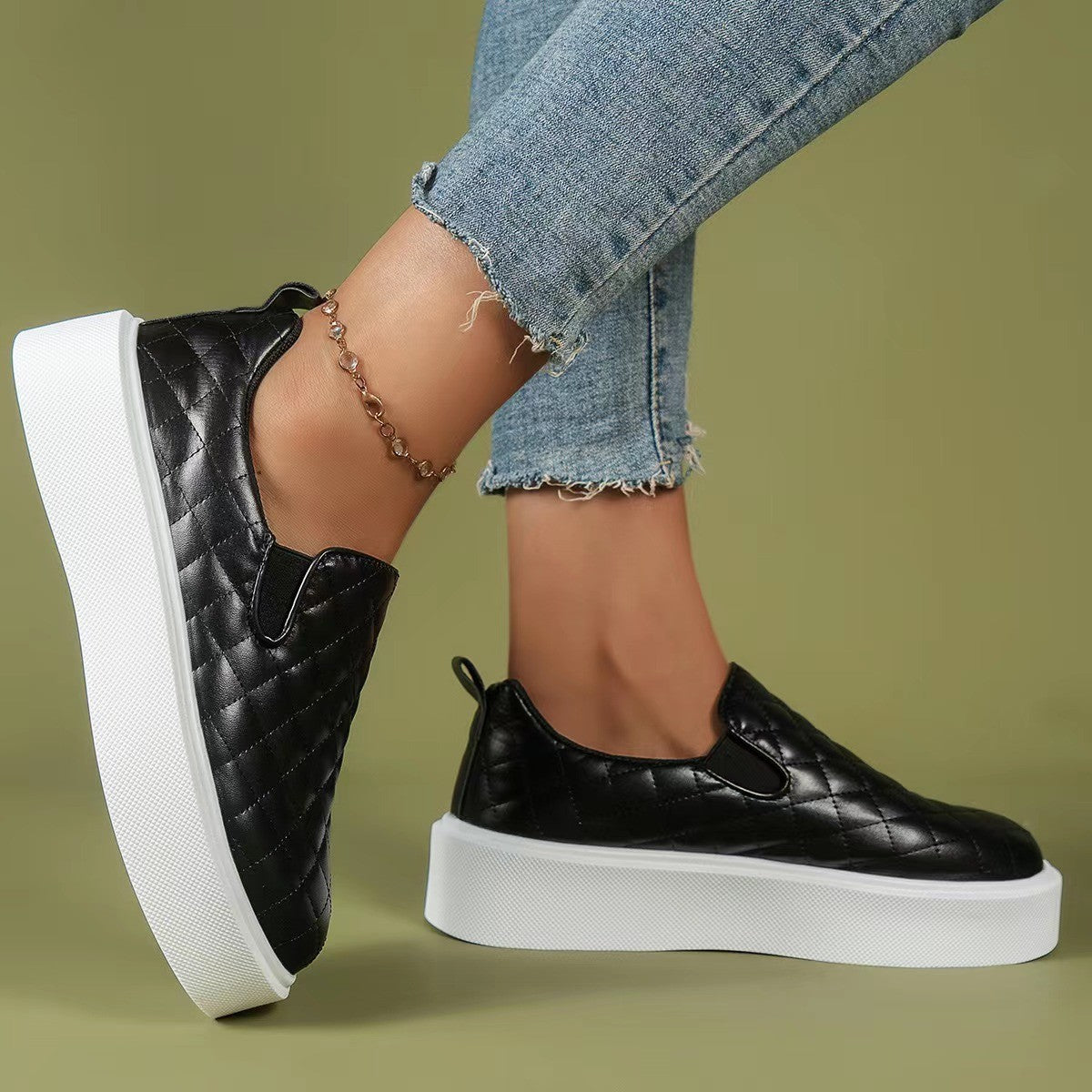 Flat Round Toe Low Heel Simple Solid Color Slip-on Shoes