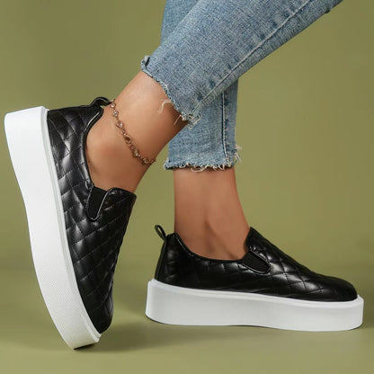 Flat Round Toe Low Heel Simple Solid Color Slip-on Shoes