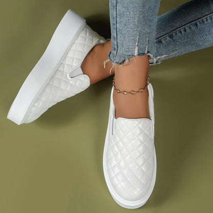 Flat Round Toe Low Heel Simple Solid Color Slip-on Shoes
